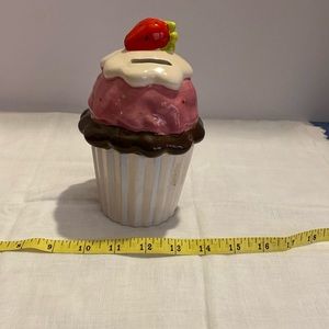 Cupcake Design Bank